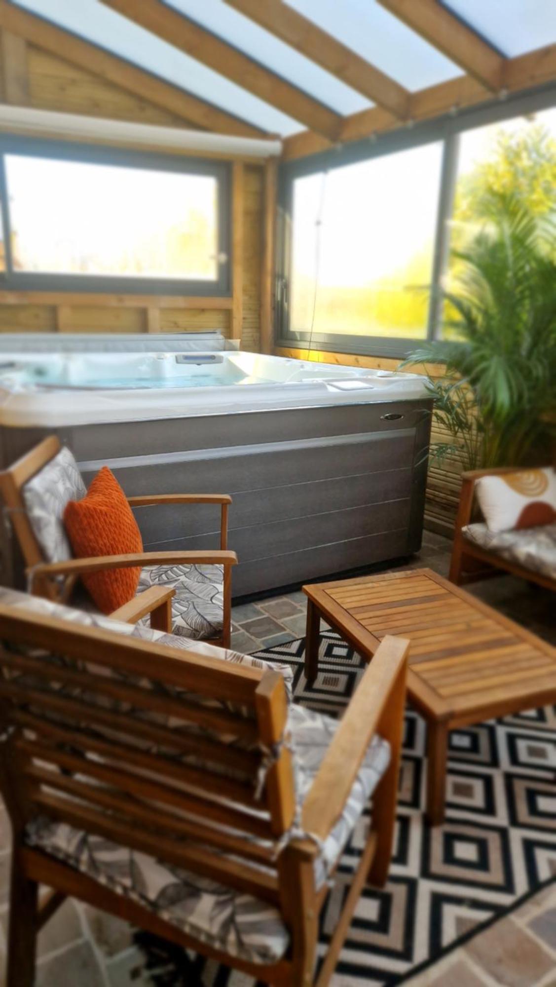 Duplex Vip Jacuzzi A 15Min De Disneyland Paris Et 1H De Paris Quincy-Voisins Exterior photo